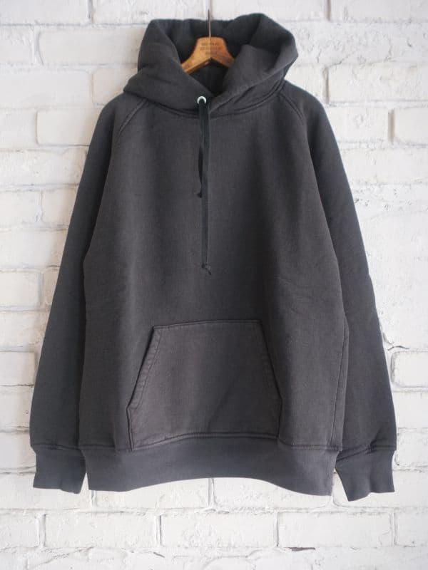 コモリ コットン吊裏毛パーカー (X01-05001)[フェードブラック]