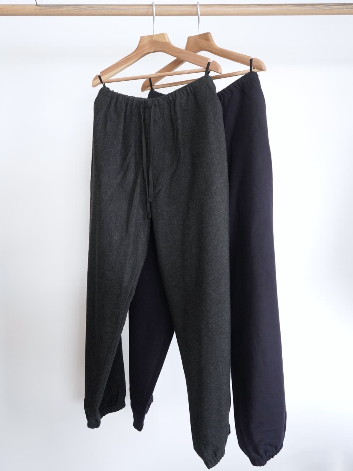 カシミヤ ドローストリングパンツ