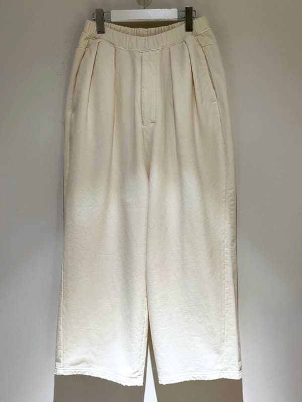 ANCELLM TUCK SWEAT PANTS