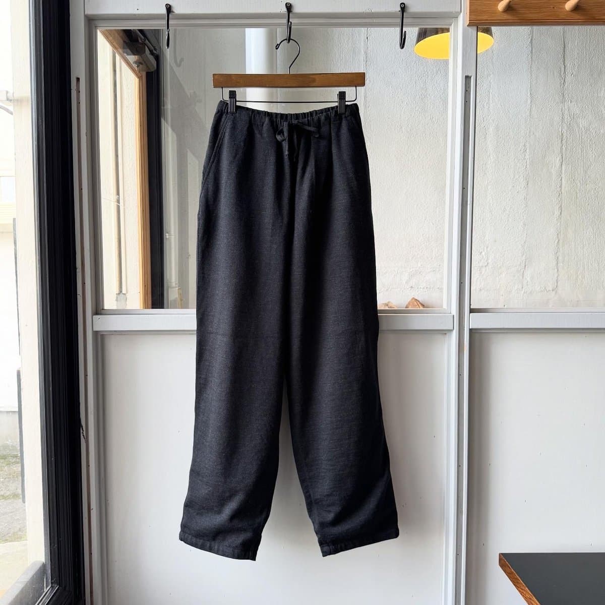 ウール ニット テーパードパンツ