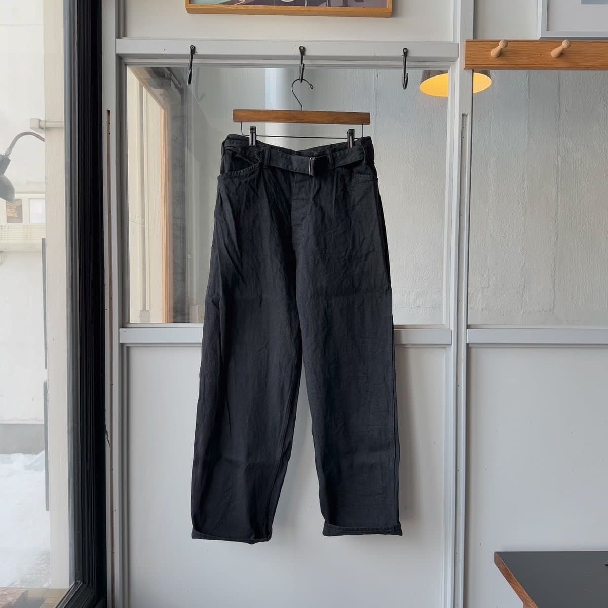 デニム ベルテッドパンツ