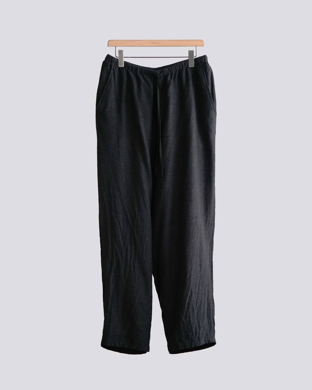 COMOLI カシミヤシルク テーパードパンツ